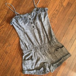 Speechless Ruffled Grey Heathered Romper - small